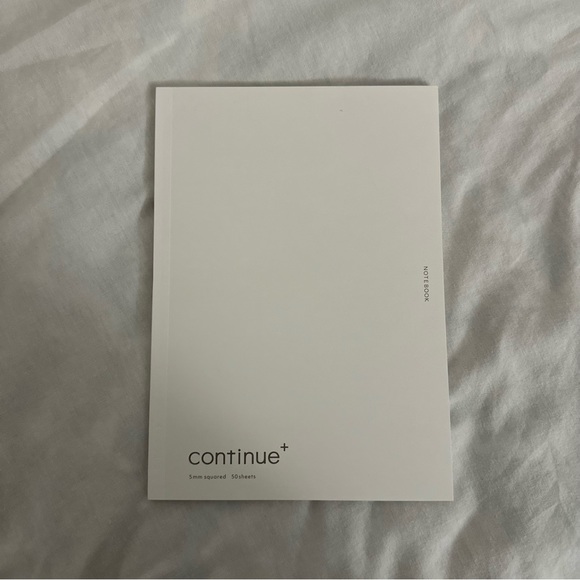 Continue+ Notebook Japan - Picture 1 of 3